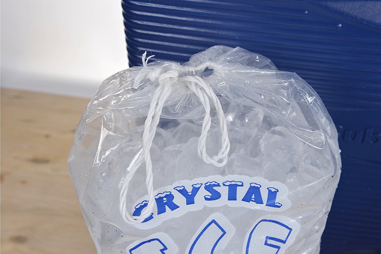 8 lb. Polyethelyne Ice Bags with Drawstring Crystal Ice